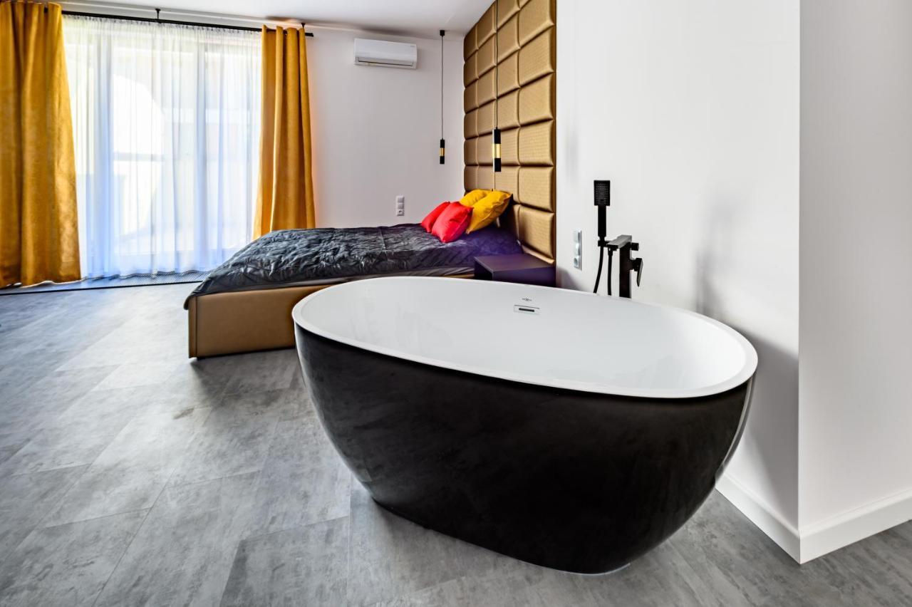 Apartament 5Th Floor Красков Екстериор снимка
